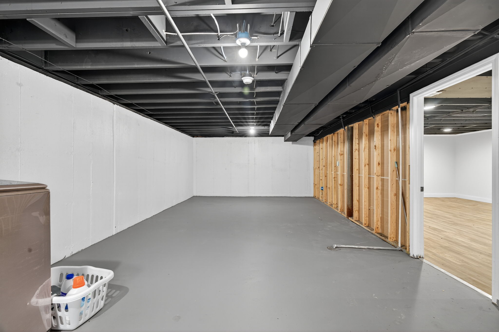 3 Bedrooms Bedrooms, ,2 BathroomsBathrooms,Woodford Homes,For Rent,1371