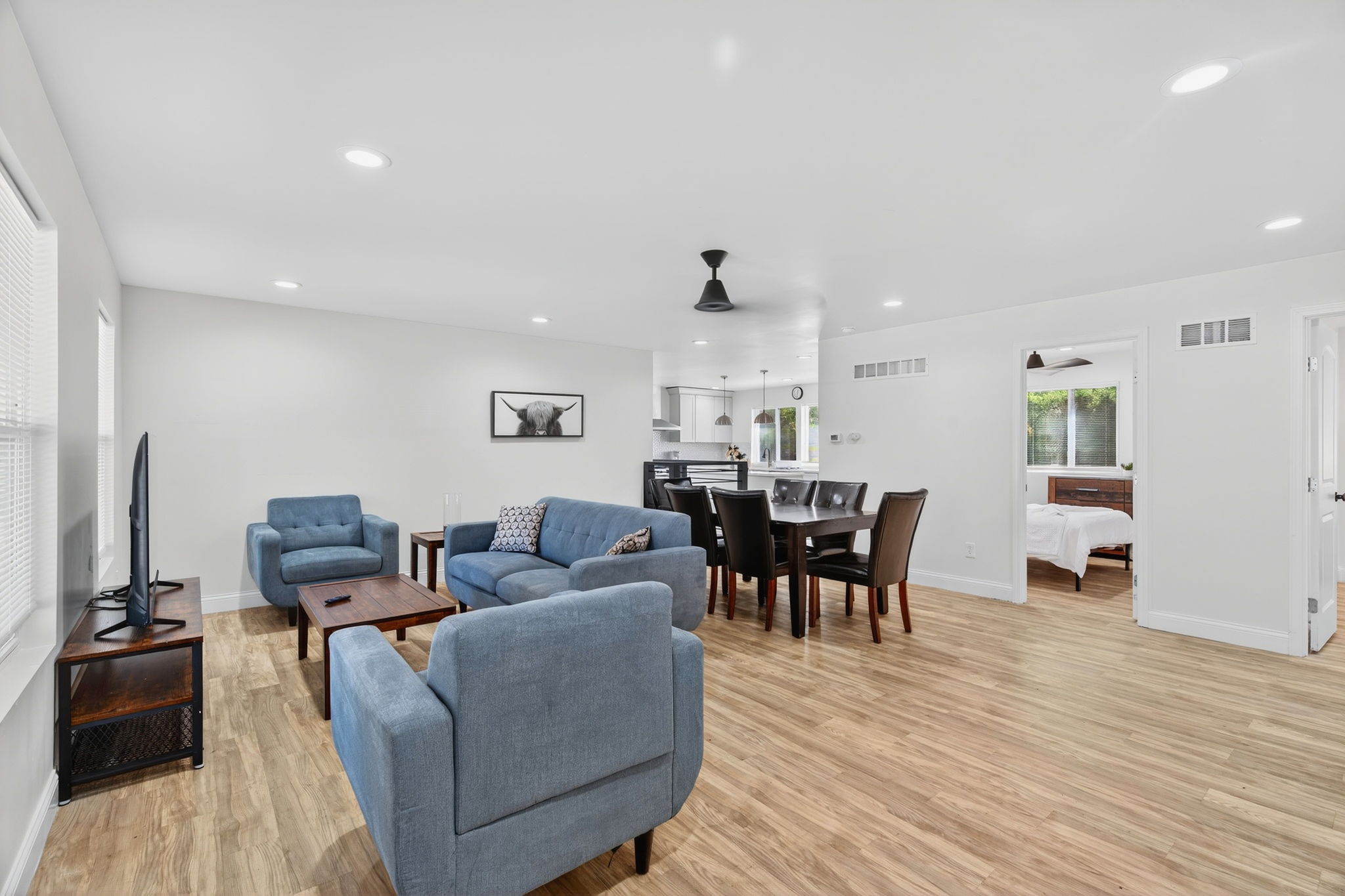 3 Bedrooms Bedrooms, ,2 BathroomsBathrooms,Woodford Homes,For Rent,1371