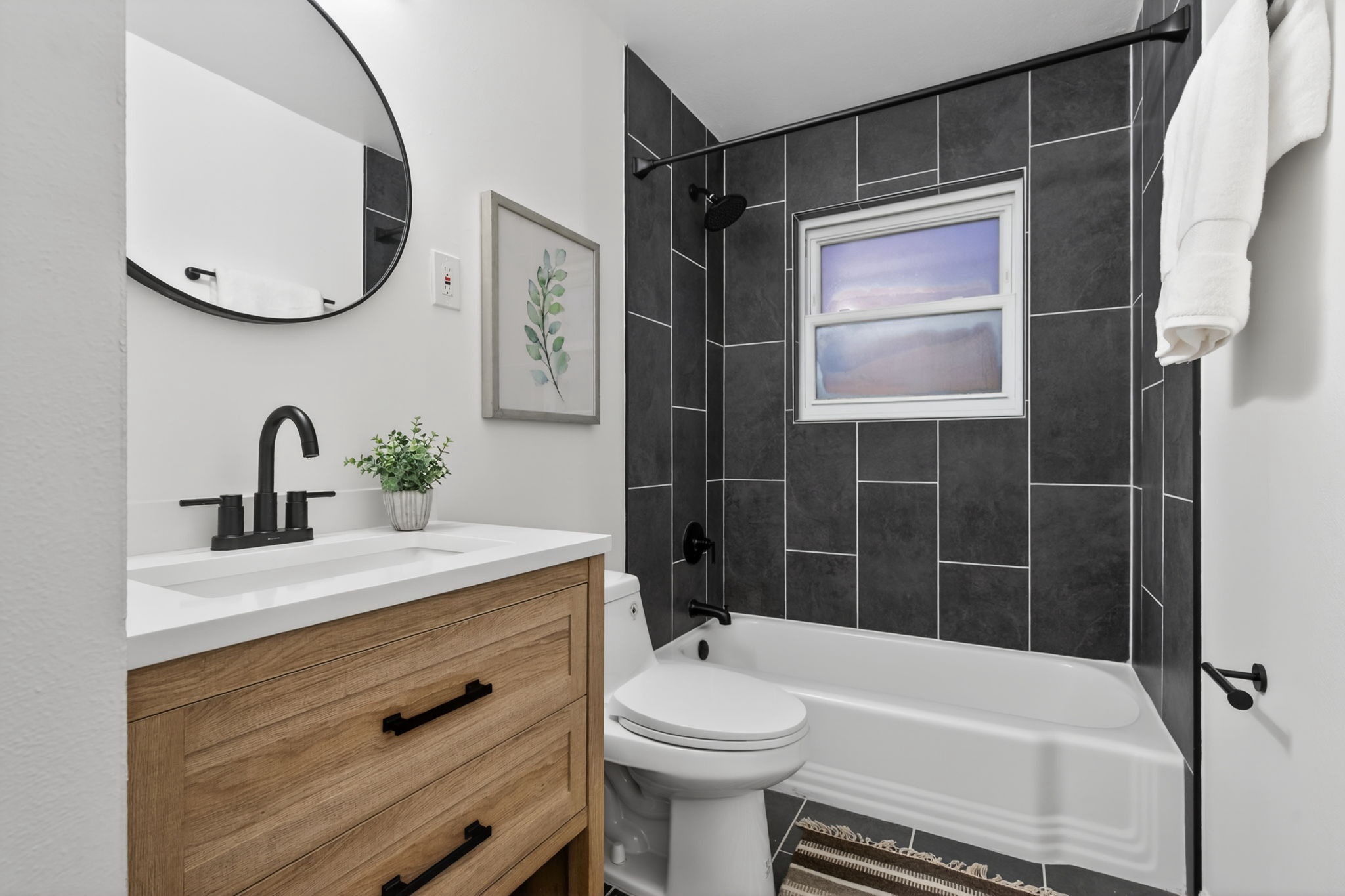 3 Bedrooms Bedrooms, ,1 BathroomBathrooms,Woodford Homes,Lease Purchase / Purchase,1372