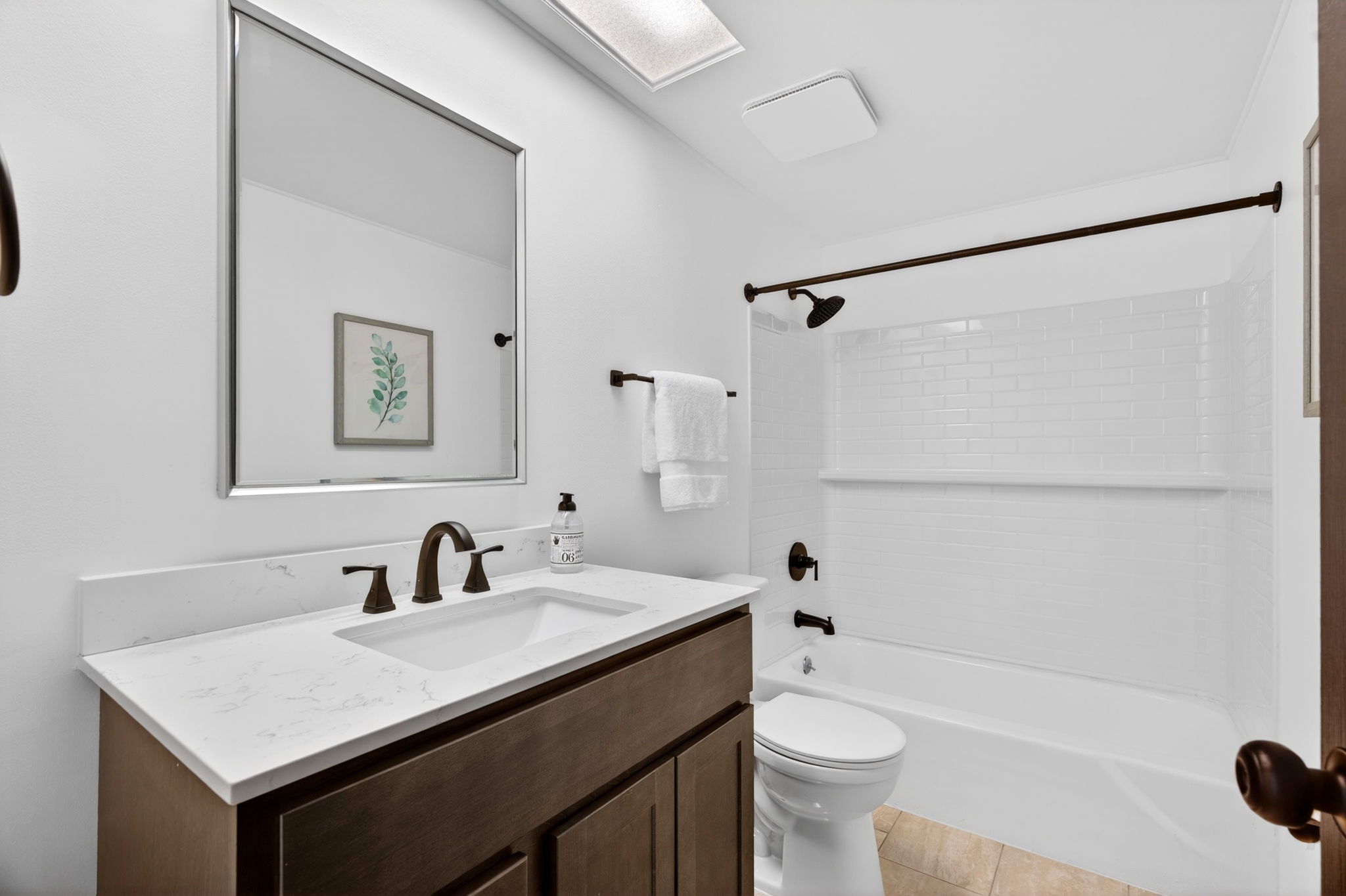 5 Bedrooms Bedrooms, ,3 BathroomsBathrooms,Woodford Homes,Lease Purchase / Purchase,1373