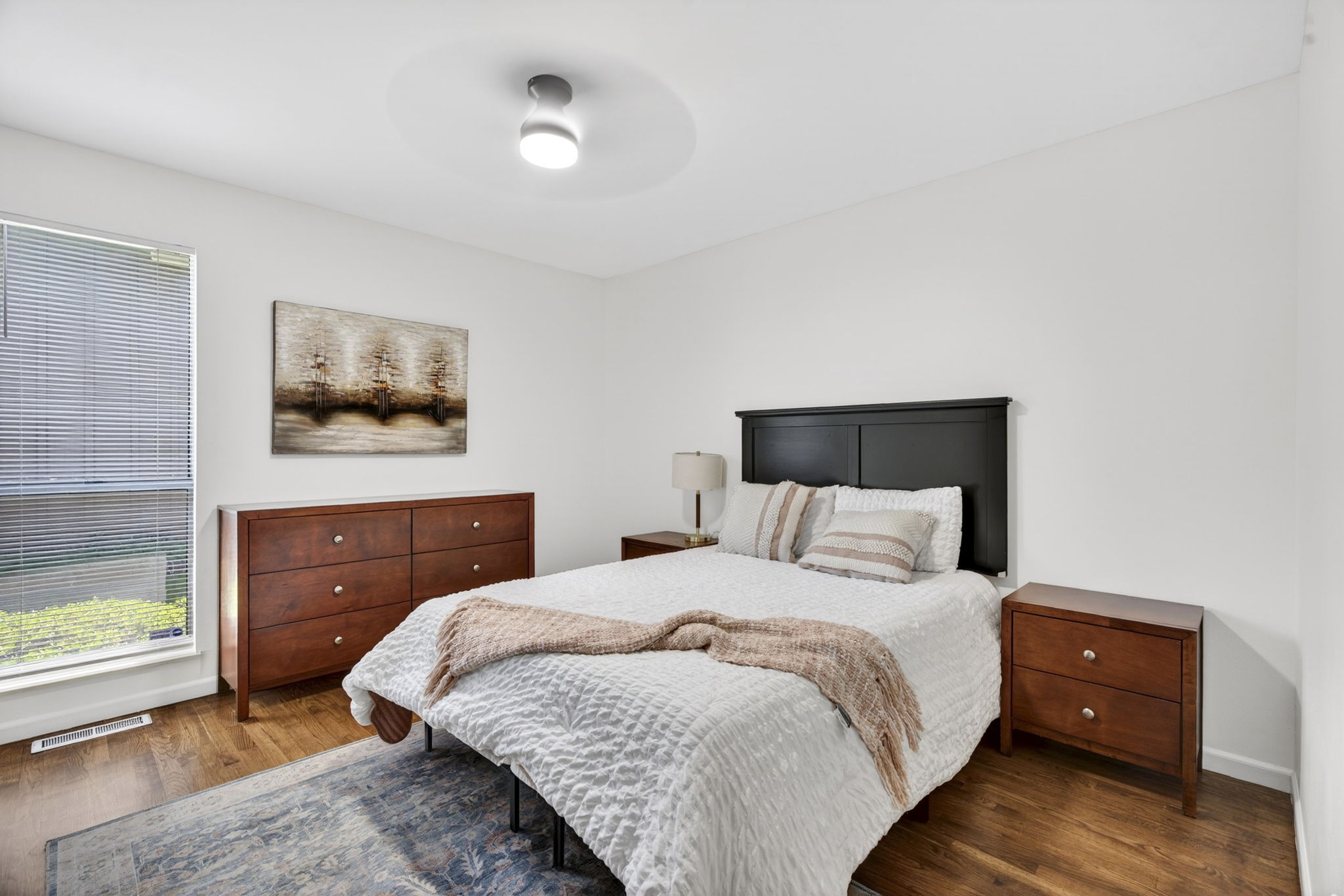 5 Bedrooms Bedrooms, ,3 BathroomsBathrooms,Woodford Homes,Lease Purchase / Purchase,1373
